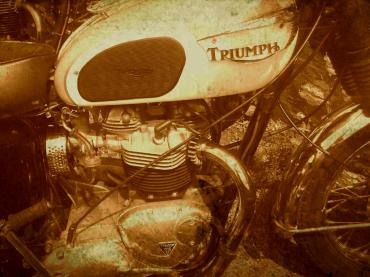 /home/wpcom/public_html/wp-content/blogs.dir/47e/29559465/files/2012/07/olde-triumph-photo-sepia2.jpg