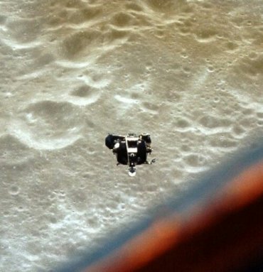 579px-Apollo_10_Lunar_Module.jpg image