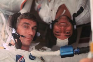 as17-162-24053a.jpg image