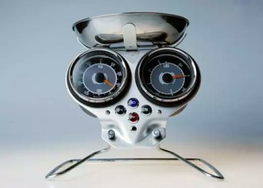 triumph-accessories-03-selectism.jpg image